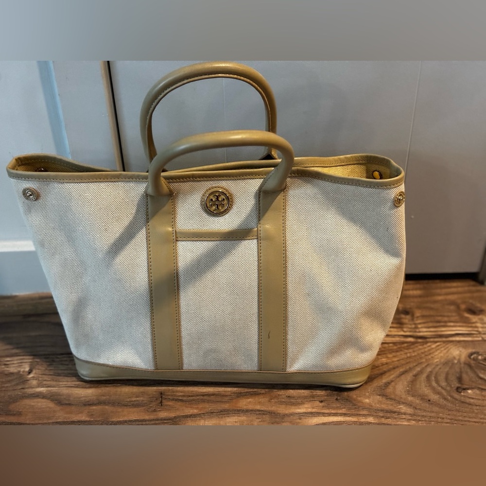 Tory Burch Beige and Tan Canvas Brooke Tote Bag - Picture 3 of 9
